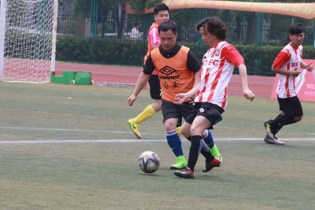 中国男足真赢了意大利 学日本多轨制初见成效